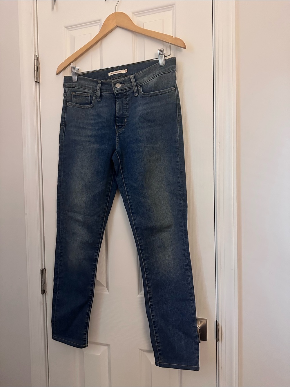 Levi’s Women's Dark Blue Slim Jeans 28x30